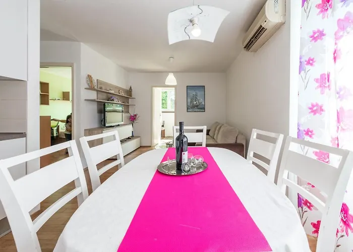 Apartment Lidija