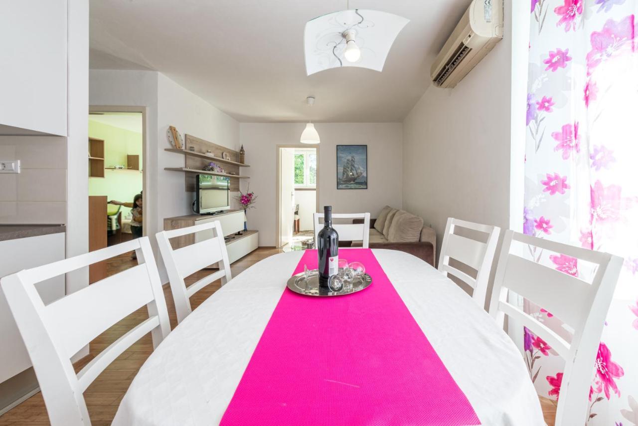Lidija Apartament *